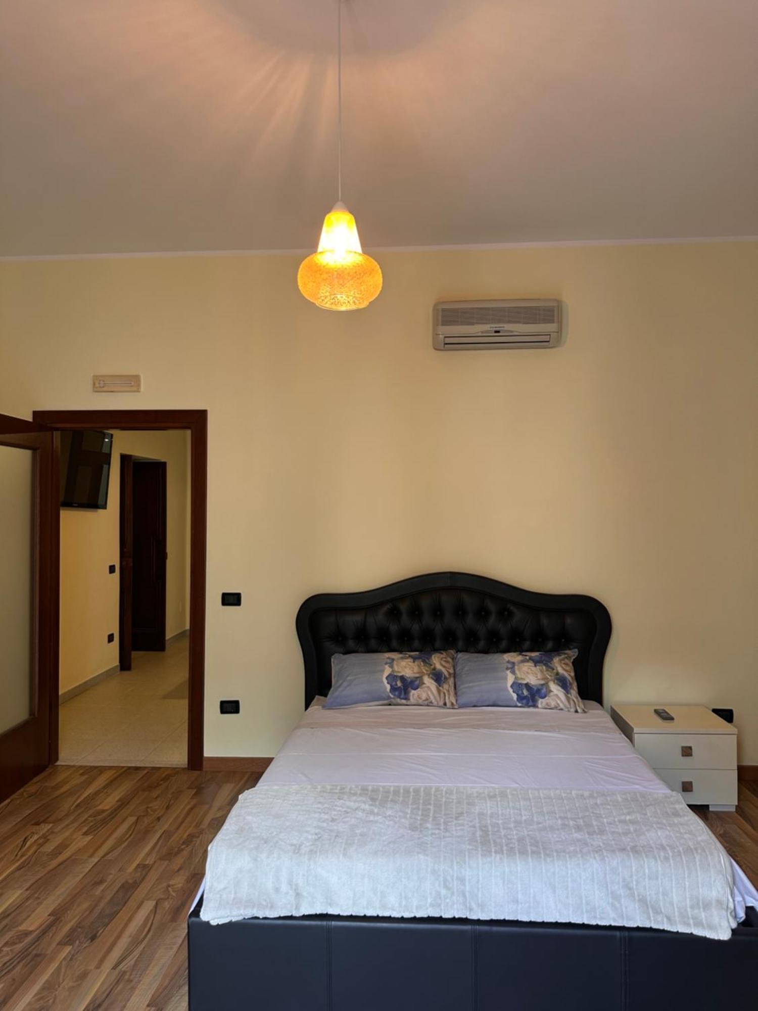 Civico 27 Apartment 폰디 외부 사진