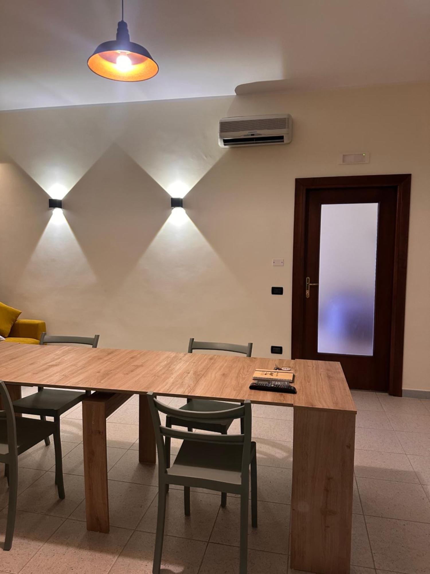 Civico 27 Apartment 폰디 외부 사진